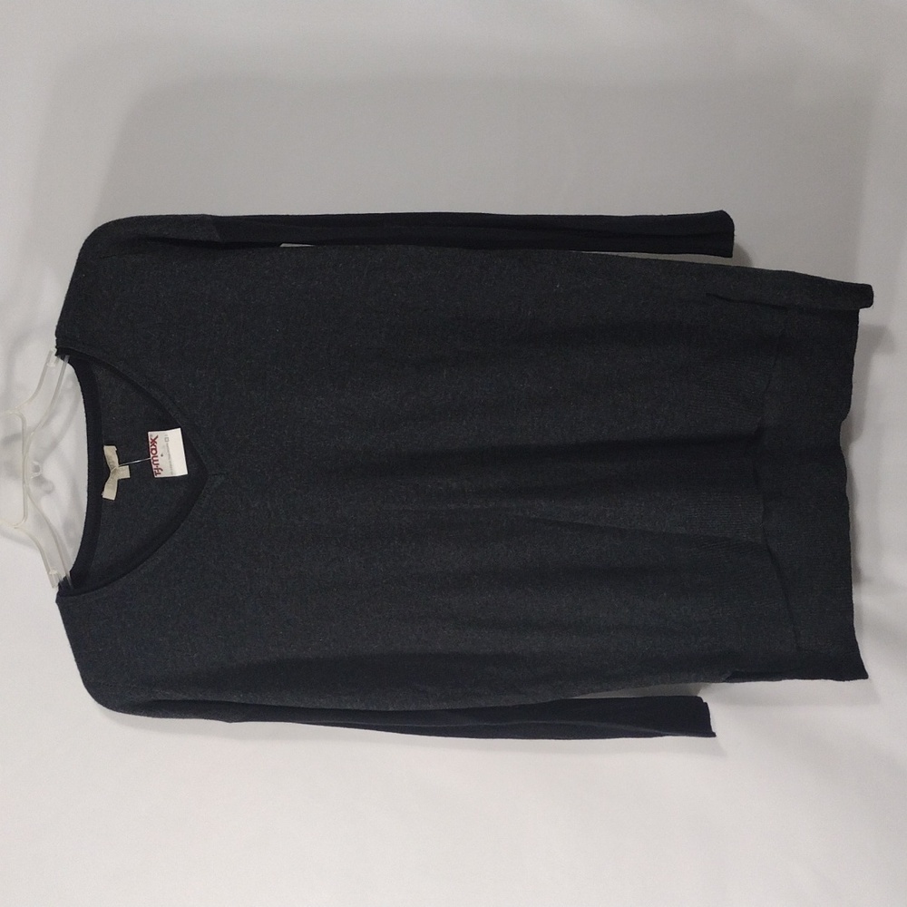 NWT Joan Vass Gray and Black Pullover Sweater size Small